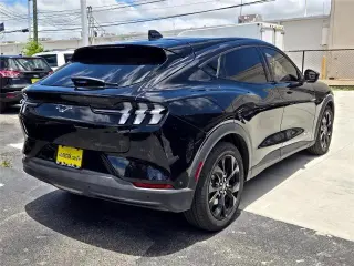 Ford Mustang Mach-E 2024 Select 4dr SUV