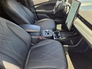 Ford Mustang Mach-E 2024 Select 4dr SUV