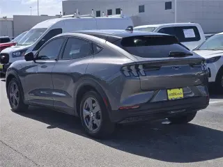Ford Mustang Mach-E 2023 AWD Select 4dr SUV