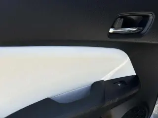 Toyota Prius Prime 2017 Premium 4dr Hatchback