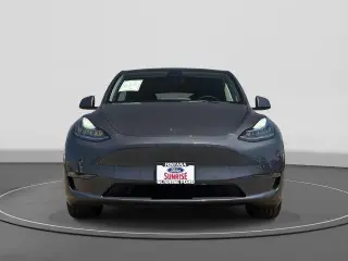 Tesla Model Y 2022 AWD Long Range 4dr Crossover