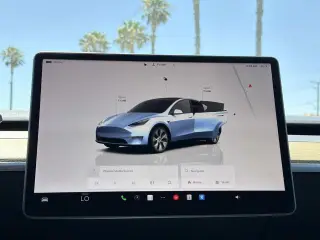 Tesla Model Y 2022 AWD Long Range 4dr Crossover