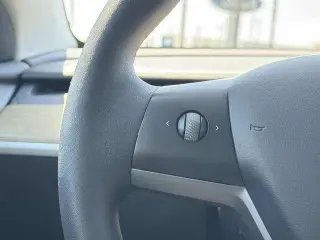 Tesla Model Y 2022 AWD Long Range 4dr Crossover
