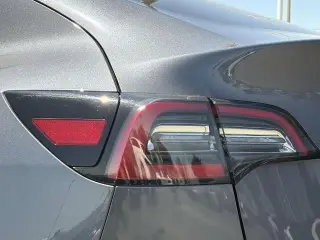 Tesla Model Y 2022 AWD Long Range 4dr Crossover
