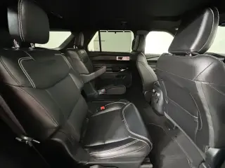 Ford Explorer 2023 AWD ST 4dr SUV
