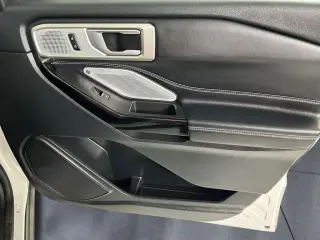 Ford Explorer 2023 AWD ST 4dr SUV