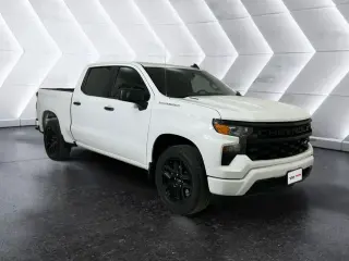 Chevrolet Silverado 1500 2024 4x2 Custom 4dr Crew Cab 5.8 ft. SB