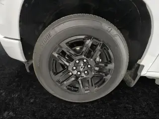 Chevrolet Silverado 1500 2024 4x2 Custom 4dr Crew Cab 5.8 ft. SB