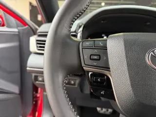Toyota Camry 2025 SE 4dr Sedan