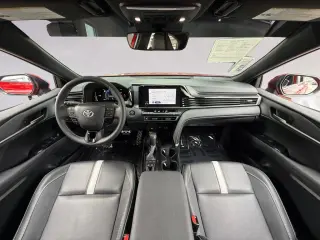 Toyota Camry 2025 SE 4dr Sedan