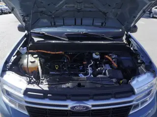 Ford Maverick 2022 XL 4dr SuperCrew 4.5 ft. SB