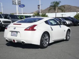 Nissan 370Z 2013 Base 2dr Coupe 6M