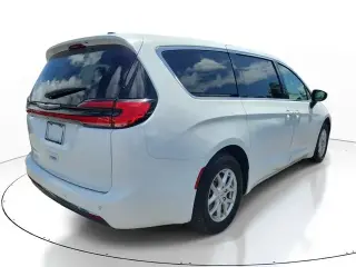 Chrysler Pacifica 2023 Touring L 4dr Mini-Van