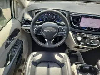 Chrysler Pacifica 2023 Touring L 4dr Mini-Van