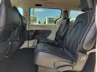 Chrysler Pacifica 2023 Touring L 4dr Mini-Van