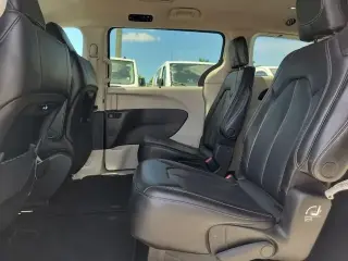 Chrysler Pacifica 2023 Touring L 4dr Mini-Van