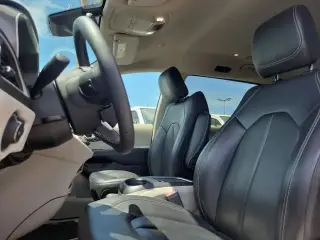 Chrysler Pacifica 2023 Touring L 4dr Mini-Van