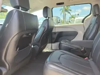 Chrysler Pacifica 2023 Touring L 4dr Mini-Van
