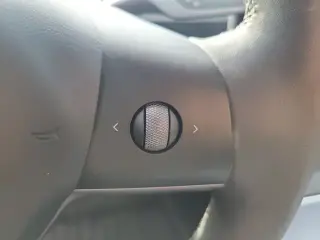 Tesla Model 3 2023 4dr Sedan