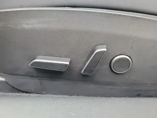 Tesla Model 3 2023 4dr Sedan