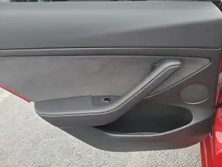 Tesla Model 3 2023 4dr Sedan