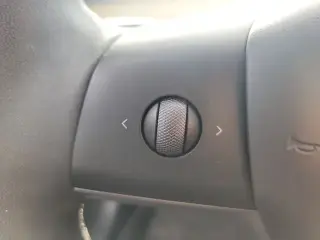 Tesla Model 3 2023 4dr Sedan