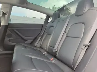 Tesla Model 3 2023 4dr Sedan