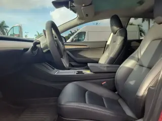 Tesla Model 3 2023 4dr Sedan