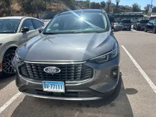 Ford Escape Plug-In Hybrid 2023 Base 4dr SUV