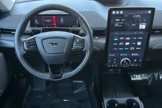 Ford Mustang Mach-E 2023 Premium 4dr SUV