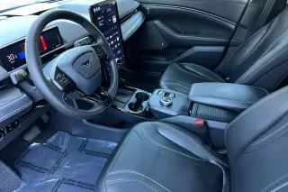 Ford Mustang Mach-E 2023 Premium 4dr SUV