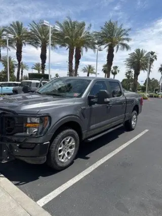 Ford F-150 2023 4x4 Platinum 4dr SuperCrew 6.5 ft. SB