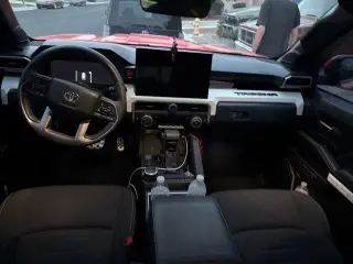 Toyota Tacoma 2024 4x4 SR5 4dr Double Cab 5.0 ft SB