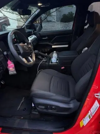 Toyota Tacoma 2024 4x4 SR5 4dr Double Cab 5.0 ft SB