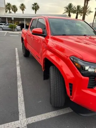 Toyota Tacoma 2024 4x4 SR5 4dr Double Cab 5.0 ft SB