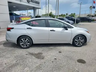 Nissan Versa 2024 S 4dr Sedan CVT