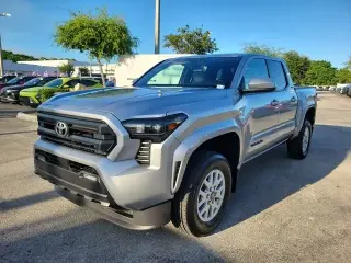 Toyota Tacoma 2024 4x2 SR5 4dr Double Cab 5.0 ft SB