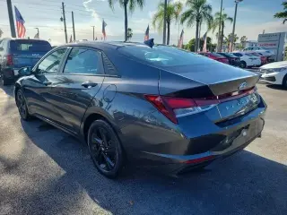 Hyundai ELANTRA 2022 SEL 4dr Sedan