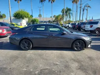 Hyundai ELANTRA 2022 SEL 4dr Sedan
