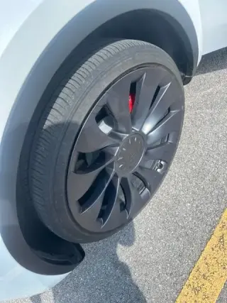 Tesla Model Y 2024 AWD Performance 4dr Crossover
