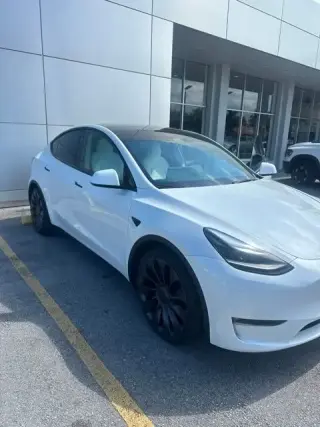 Tesla Model Y 2024 AWD Performance 4dr Crossover