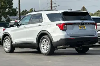 Ford Explorer 2026 AWD Active 4dr SUV