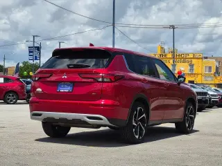 Mitsubishi Outlander 2024 SE 4dr SUV