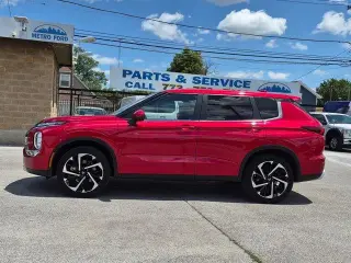 Mitsubishi Outlander 2024 SE 4dr SUV