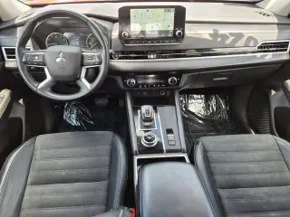 Mitsubishi Outlander 2024 SE 4dr SUV