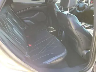 Ford Mustang Mach-E 2025 Select 4dr SUV