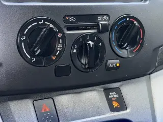 Nissan NV200 2019 S 4dr Cargo Mini-Van