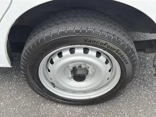 Nissan NV200 2019 S 4dr Cargo Mini-Van