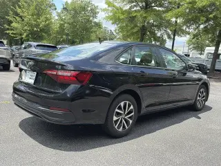 Volkswagen Jetta 2024 S 4dr Sedan 8A