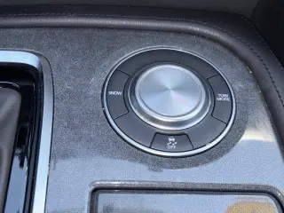 Nissan Armada 2024 4x2 SV 4dr SUV
